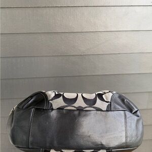 Y2K Vintage Coach Signtaure Ergo Shoulder Bag